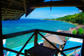 MLK Bamboo Beachhouse